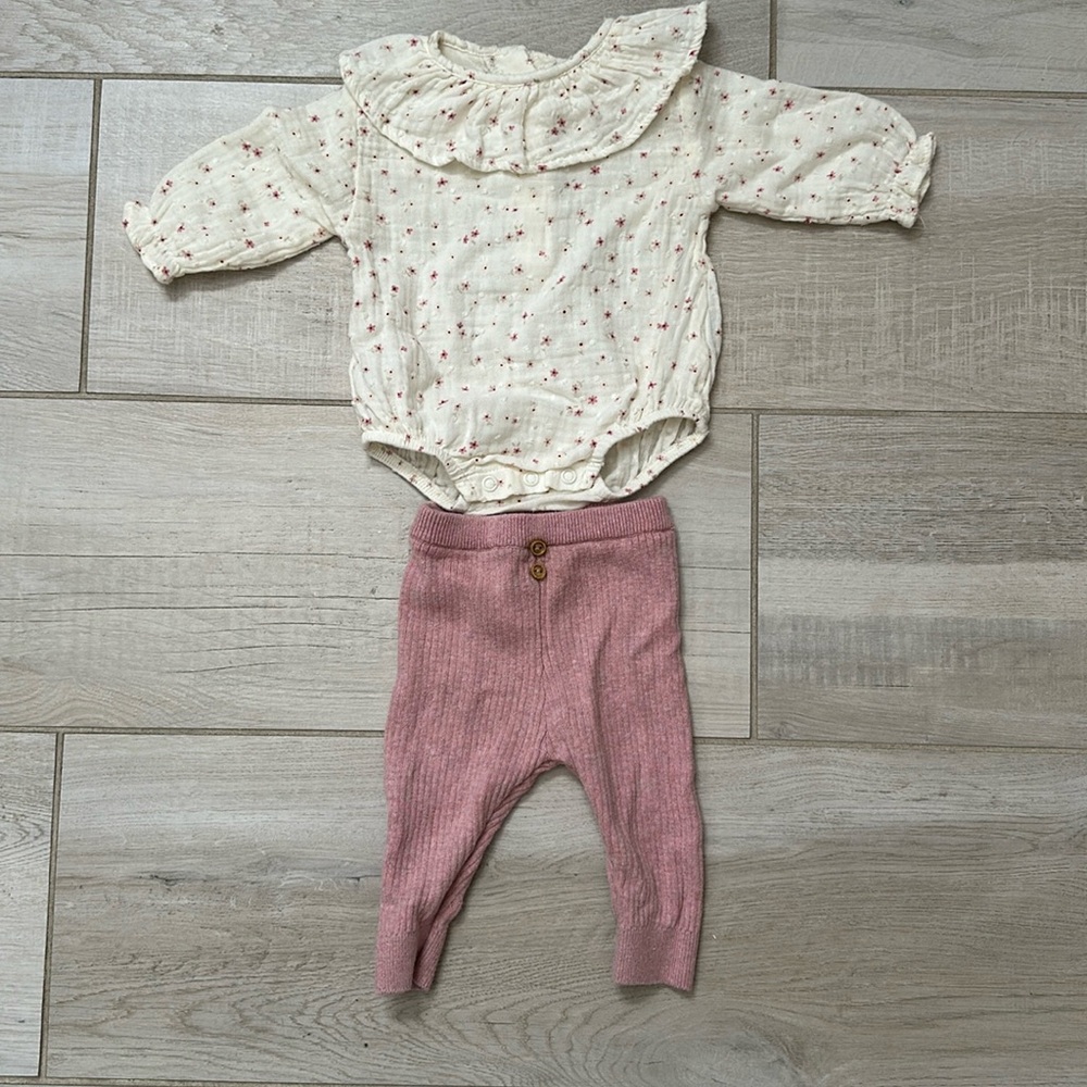 Zara Floral long sleeve romper w/knit pants set for 1-3months